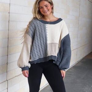 Chunky Knit Oversized Bell Sleeve Sweater size Medium